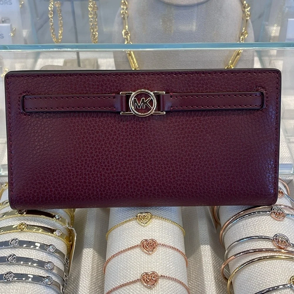Michael Kors Reed Large Bifold Pebbled Leather Snap Wallet Card Case  Oxblood